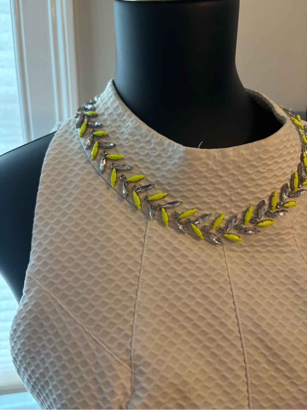 Ted Baker White Textured Shift Dress with silver& neon Trim Neckline - Picture 3 of 9